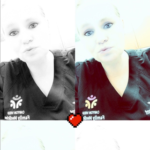 Meet your Posher, Amber - Picture 1 of 1